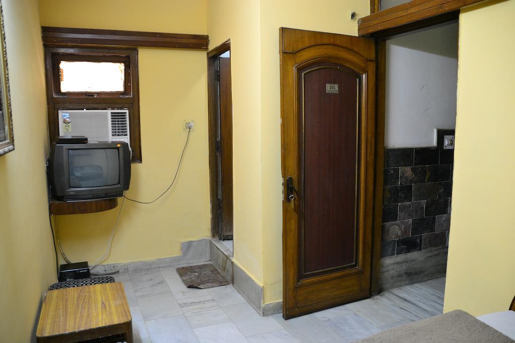 Yes Please Guest House ニューデリー 部屋 写真